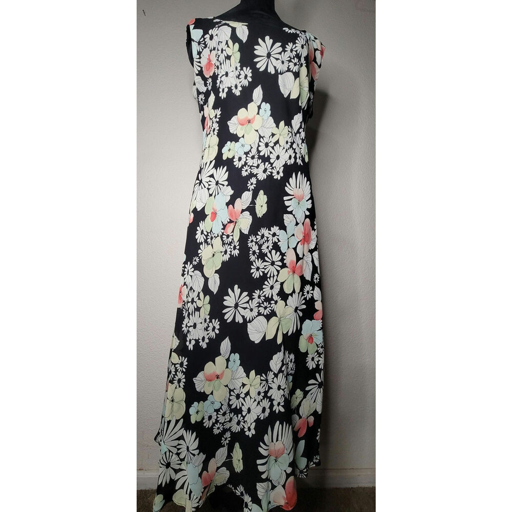 Vintage Jones Wear Women's Sleeveless Shift Dress Multicolor Daisy Floral Print